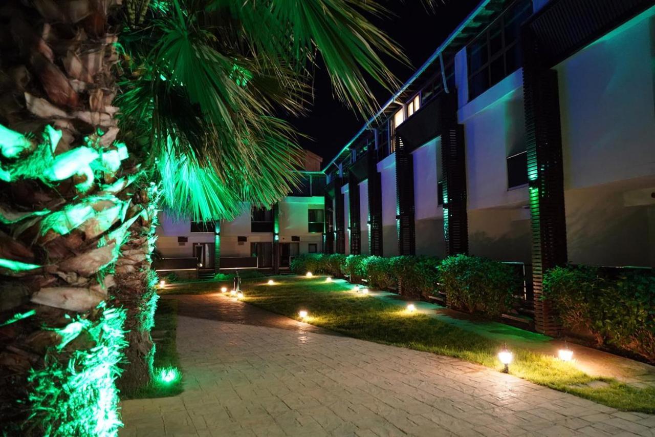 Mad Sea Beach Hotel Karacakoy Exteriör bild